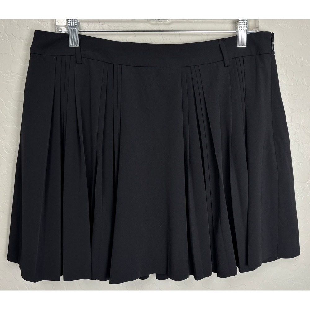 Women's Black Pleated Skort with Clean Waistband